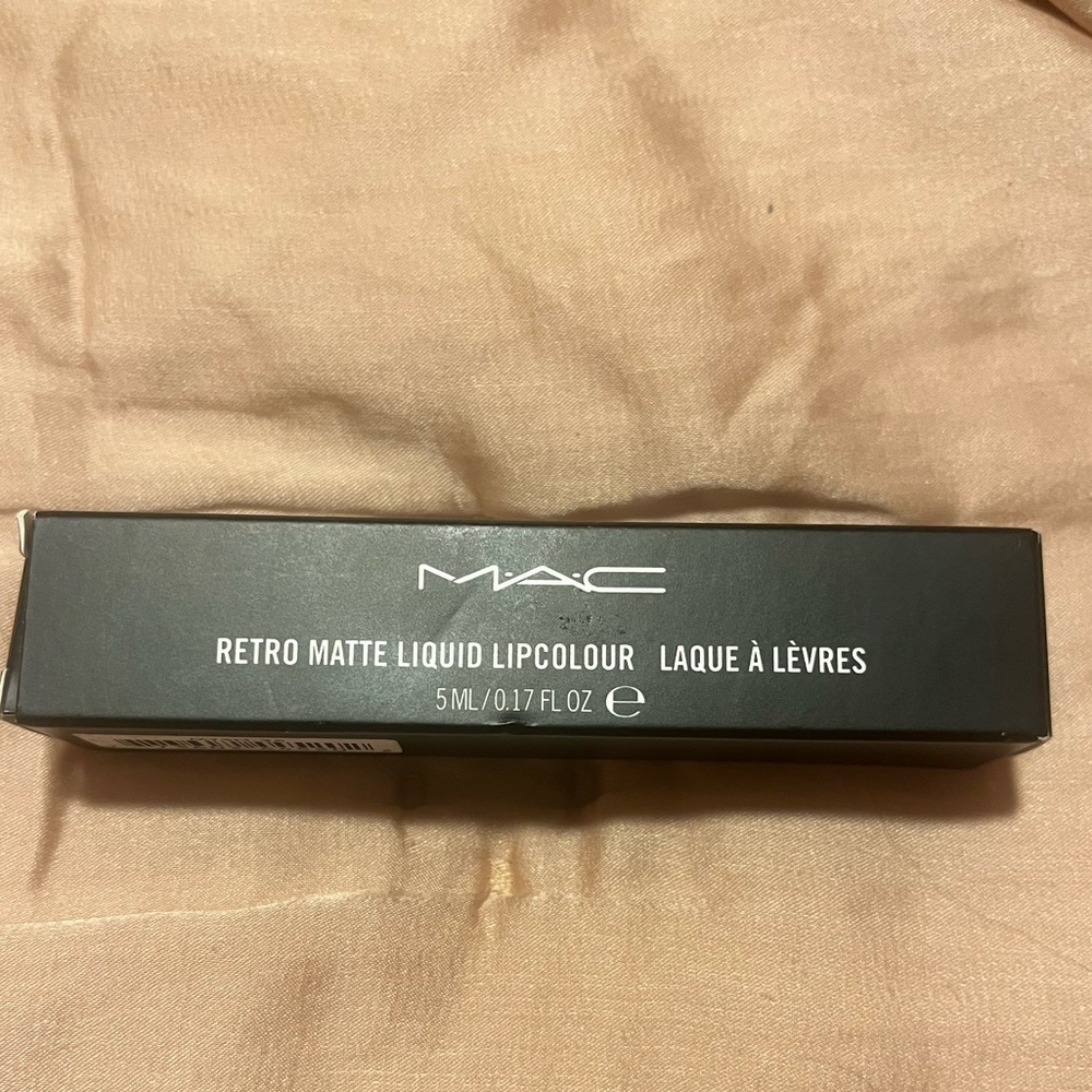 MAC Cosmetics *Simply Smoked* Retro Matte Liquid Lip Colour Brand New